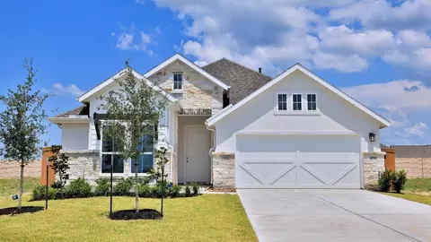 1090 Oakhurst Dr, Dayton, TX 77535