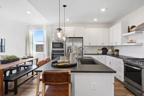 2390 Lark Way, Dixon, CA 95620