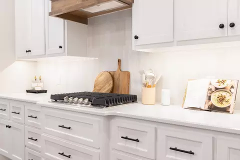 Kitchen - 2820 E Northampton St, Broken Arrow, OK 74014 photo 7 of 7