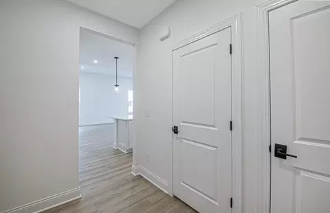 Entry Way - 20616 W Kilburn Dr, Macomb, MI 48044 photo 3 of 5