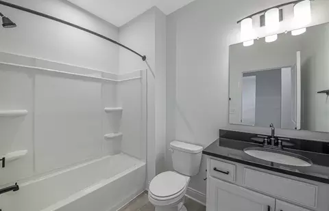Bath - 20616 W Kilburn Dr, Macomb, MI 48044 photo 1 of 5