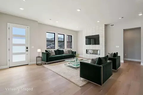119 10th St, Marina, CA 93933