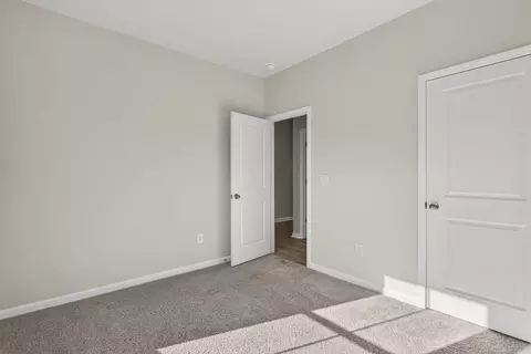 Bedroom - 20 Meadows Ln, Bunnlevel, NC 28323 photo 3 of 14