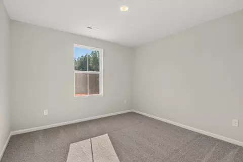 Bedroom - 20 Meadows Ln, Bunnlevel, NC 28323 photo 8 of 14