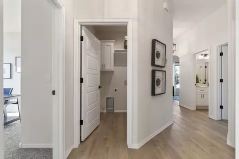 Entry Way - 3501 N Hickory Ave, Broken Arrow, OK 74012 photo 2 of 5