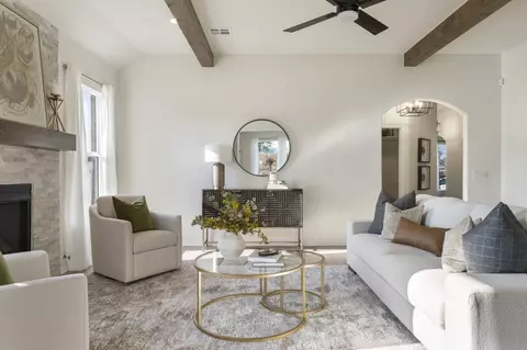 Living - 3501 N Hickory Ave, Broken Arrow, OK 74012 photo 7 of 13
