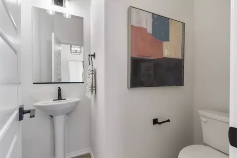 Entry Way - 3501 N Hickory Ave, Broken Arrow, OK 74012 photo 3 of 5