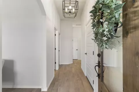 Entry Way - 3501 N Hickory Ave, Broken Arrow, OK 74012 photo 1 of 5
