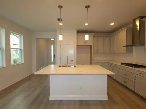 1734 Suttonset Trl, Zephyrhills, FL 33541