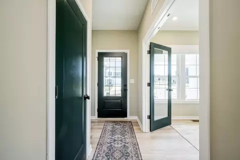 Entry Way - 1960 Salt Run Way, Maineville, OH 45039 photo 4 of 8
