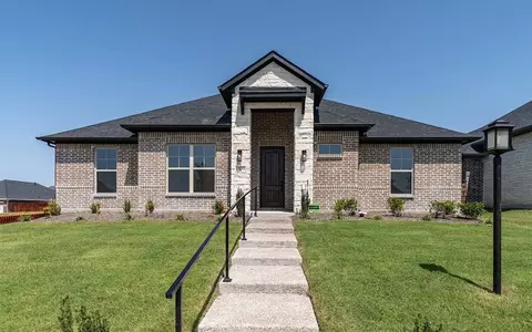 1805 Acorn Creek Cir, Mesquite, TX 75181