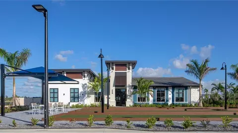 View/Area - 17121 Jadestone Ct, Venice, FL 34293 photo 3 of 8
