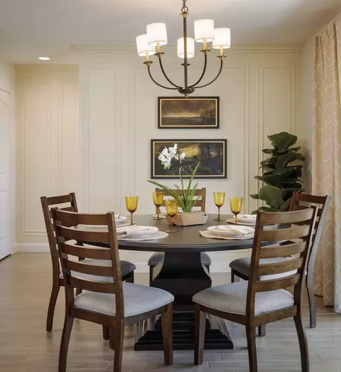 Dining - 1238 Bishop Dr, Tulare, CA 93274 photo 4 of 4