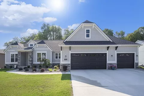 Exterior - 14054 Ambrosia Ave, Dewitt, MI 48820 photo 6 of 15
