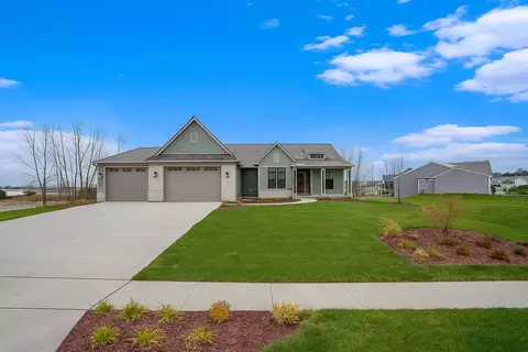 Exterior - 14054 Ambrosia Ave, Dewitt, MI 48820 photo 4 of 15