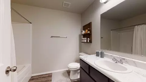 Bath - 7005 S Maple Ave, Broken Arrow, OK 74011 photo 2 of 2