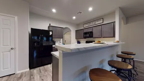 Kitchen - 7005 S Maple Ave, Broken Arrow, OK 74011 photo 1 of 4