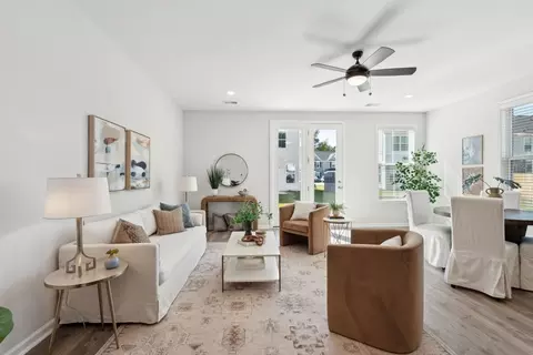Living - 714 Alma Square Dr, Moncks Corner, SC 29461 photo 2 of 5