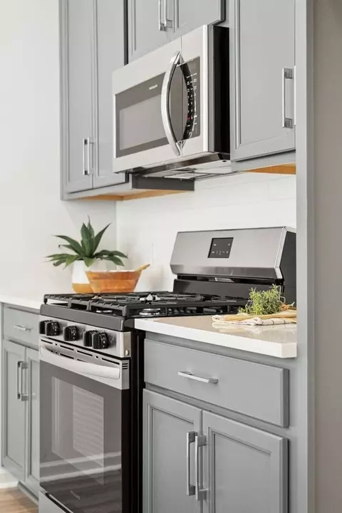 Kitchen - 714 Alma Square Dr, Moncks Corner, SC 29461 photo 5 of 7