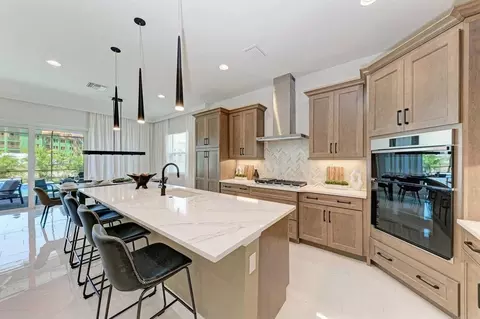 Kitchen - 304 Monet Trl, Bradenton, FL 34212 photo 6 of 26