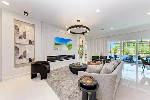 Living - 304 Monet Trl, Bradenton, FL 34212 photo 2 of 16