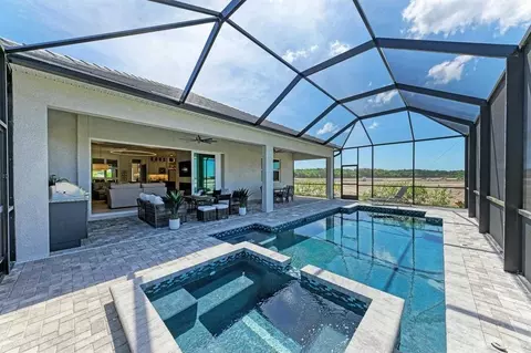 Exterior - 304 Monet Trl, Bradenton, FL 34212 photo 22 of 33