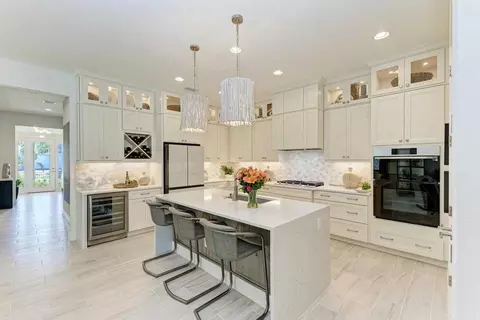 Kitchen - 304 Monet Trl, Bradenton, FL 34212 photo 11 of 26