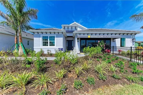 Exterior - 304 Monet Trl, Bradenton, FL 34212 photo 10 of 33