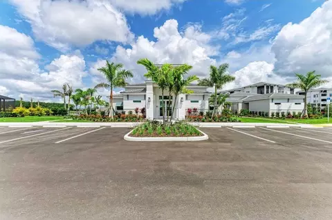 Exterior - 304 Monet Trl, Bradenton, FL 34212 photo 3 of 33