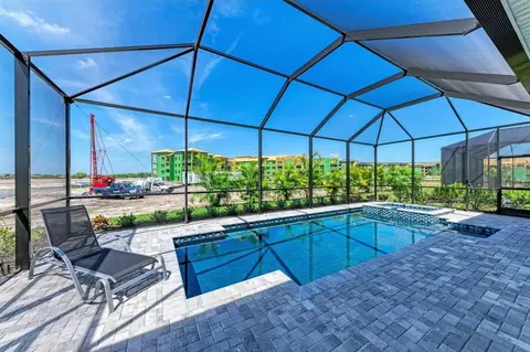 Exterior - 304 Monet Trl, Bradenton, FL 34212 photo 20 of 33