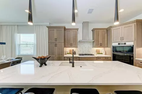 Kitchen - 304 Monet Trl, Bradenton, FL 34212 photo 5 of 26