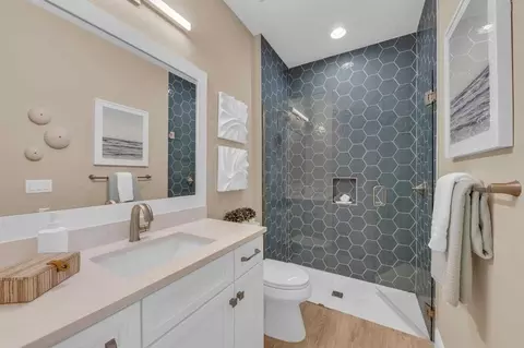 Bath - 304 Monet Trl, Bradenton, FL 34212 photo 12 of 12