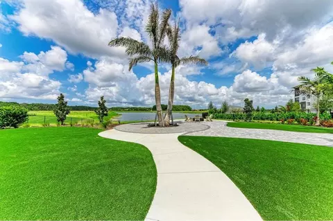 Exterior - 304 Monet Trl, Bradenton, FL 34212 photo 8 of 33