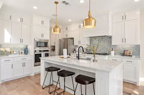 Kitchen - 2101 Baxter Rd, Celina, TX 75009 photo 4 of 8