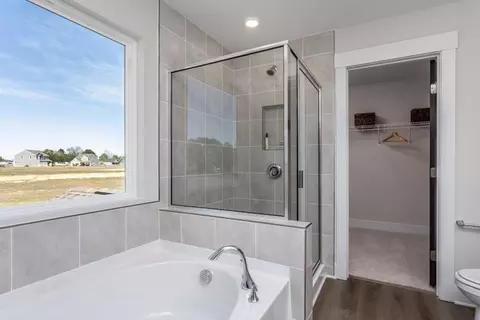 Bath - 43 Black Forest Pointe Trl, Benson, NC 27504 photo 7 of 7