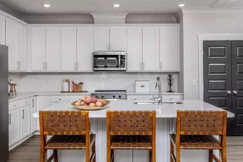 Kitchen - 43 Black Forest Pointe Trl, Benson, NC 27504 photo 8 of 13