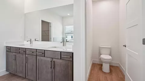 Bath - 10370 Tucker Rd, Weeki Wachee, FL 34613 photo 4 of 5