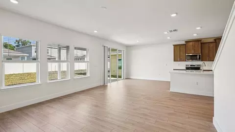 Living - 10370 Tucker Rd, Weeki Wachee, FL 34613 photo 3 of 6