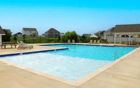 Exterior - 1075 Gadwall Dr, Alabaster, AL 35007 photo 6 of 8