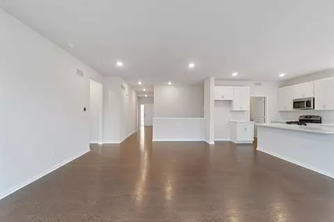 Living - 2767 Silo Dr, Saline, MI 48176 photo 1 of 2