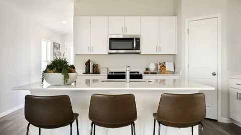 Kitchen - 9068 Belleview Forest Pass, Dade City, FL 33525 photo 2 of 2