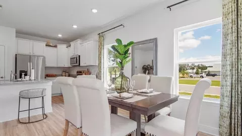 Dining - 124 Red Deer Trce UNIT 2, Dothan, AL 36301 photo 1 of 4
