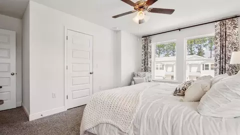 Bedroom - 124 Red Deer Trce UNIT 2, Dothan, AL 36301 photo 3 of 17