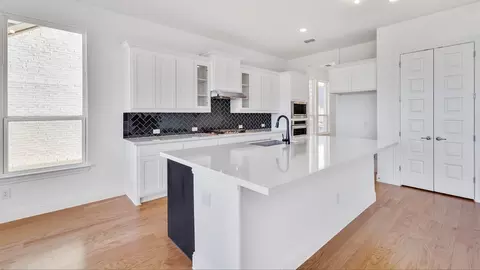 Kitchen - 527 Coen Cain Dr, Rosenberg, TX 77471 photo 1 of 5