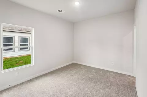 Bedroom - 356 Declan St, Springtown, TX 76082 photo 5 of 10