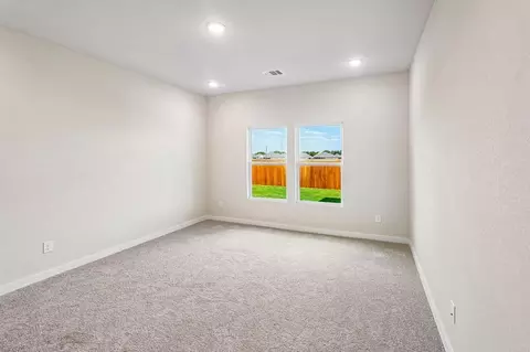 Bedroom - 356 Declan St, Springtown, TX 76082 photo 8 of 10