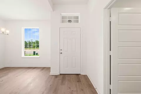 Entry Way - 107 Adaline Bnd, Mcgregor, TX 76657 photo 2 of 9