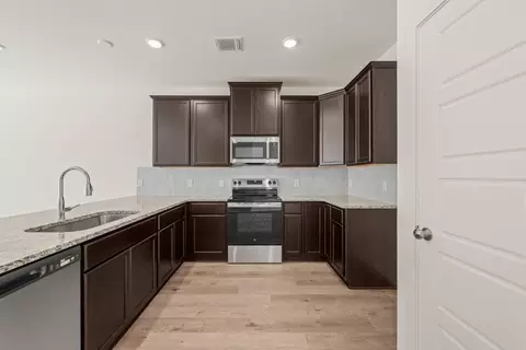 Kitchen - 107 Adaline Bnd, Mcgregor, TX 76657 photo 1 of 2