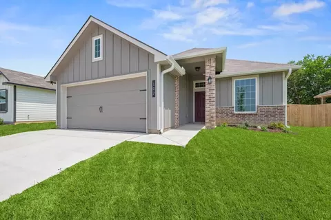 107 Adaline Bnd, Mcgregor, TX 76657