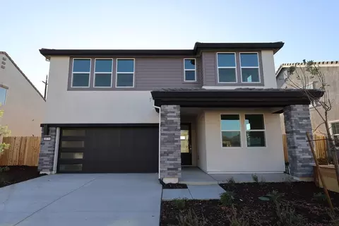 Exterior - 2579 Larimar Ave, Manteca, CA 95336 photo 2 of 9